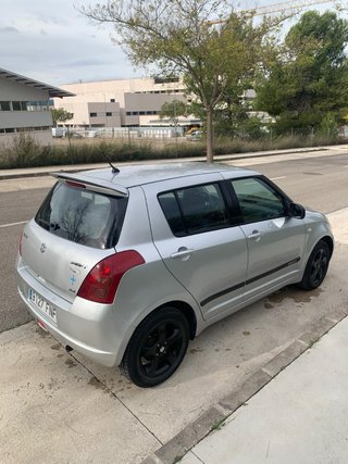 Suzuki Swift 2007 1.3 92cv 4x4 averiado!!