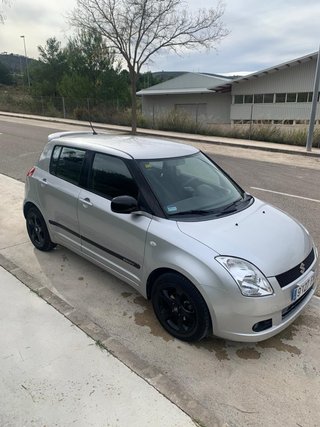 Suzuki Swift 2007 1.3 92cv 4x4 averiado!!