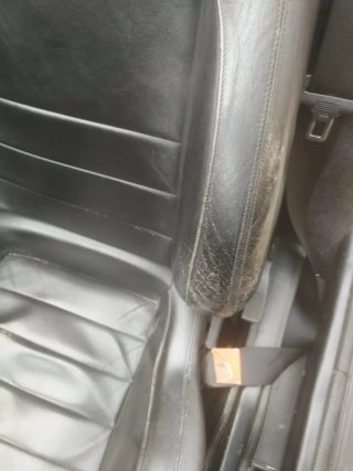 Restauración piel coches volantes asientos