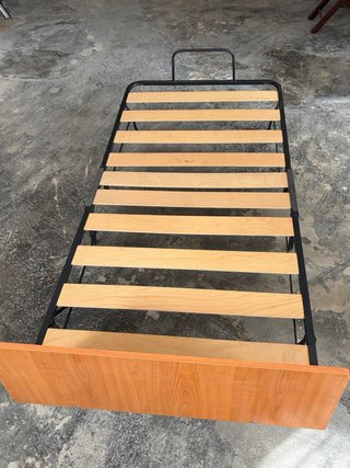 Cama Plegable Madera y Metal