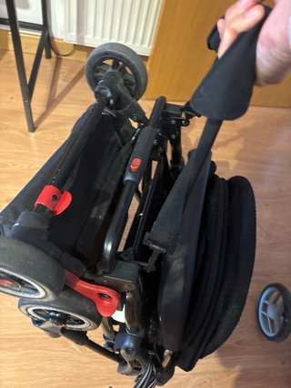 Silla de paseo Maclaren Atom Negra