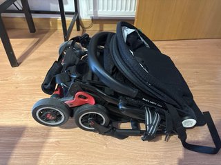 Silla de paseo Maclaren Atom Negra