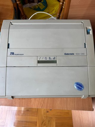 Maquina escribir electronica  Gabriele 100 DS