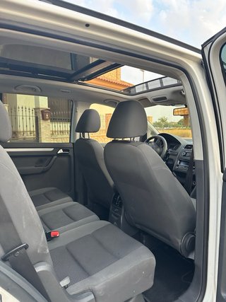 Volkswagen Touran 2012