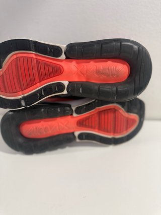 Zapatillas Nike Air Max Negras y Rojas