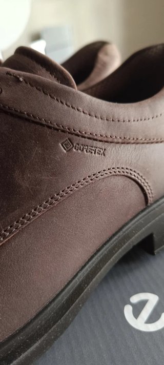 Zapatos ECCO Helsinki 2 Goretex NUEVOS (44)