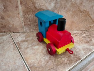 Tren de madera infantil