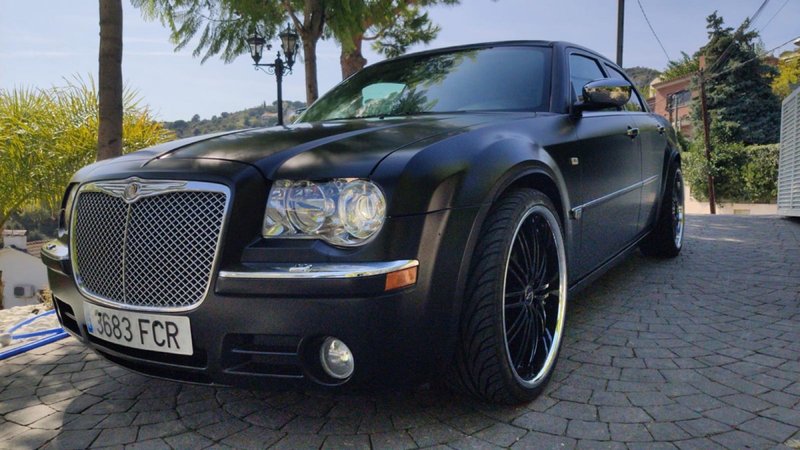 Chrysler 300C SOLO 55MIL KM - foto 1