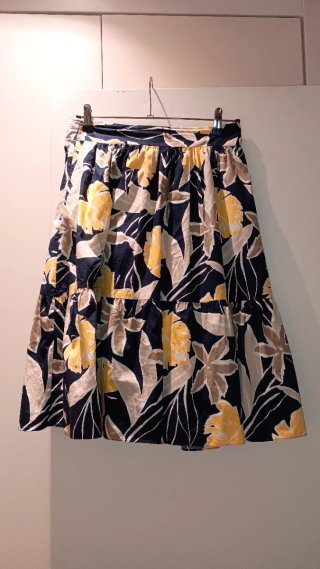 Falda Zara Verano Flores Algodón Vuelo