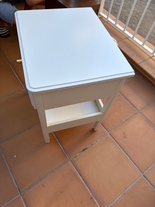 Mesita de noche blanca Ikea
