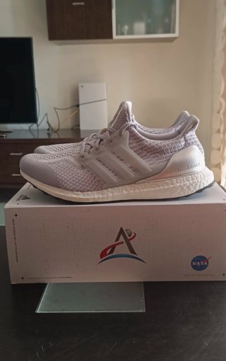 Adidas Ultraboost 5.0 DNA Nasa (45 1/3)