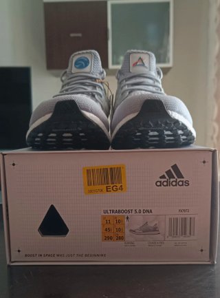 Adidas Ultraboost 5.0 DNA Nasa (45 1/3)