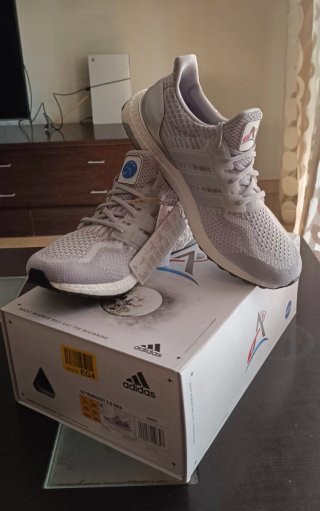 Adidas Ultraboost 5.0 DNA Nasa (45 1/3)