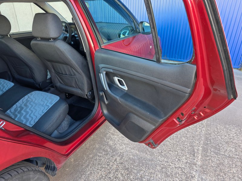 Škoda Fabia 1.4 TDI Style 2008, foto 12