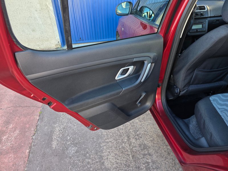 Škoda Fabia 1.4 TDI Style 2008, foto 14