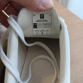 Zapatillas Veja V12 Blanco y Amarillo Talla 41