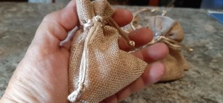 Sacchetti profumati in juta per armadi