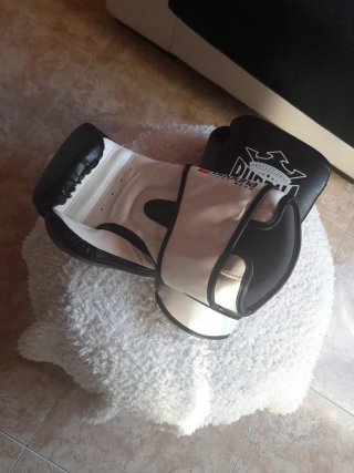 Guantes Muay Thai Buddha Negros y Blancos