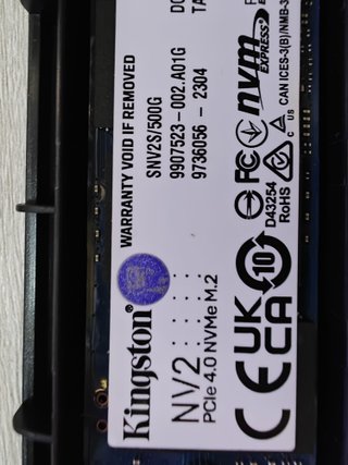 Disco NVMe 500GB Kingston con Carcasa