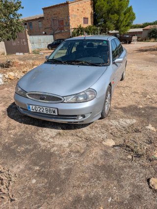 Ford Mondeo 2000