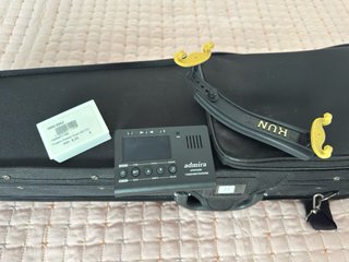 Violin 1/4 E Kreutzer Afinador y metrónomo AFM1