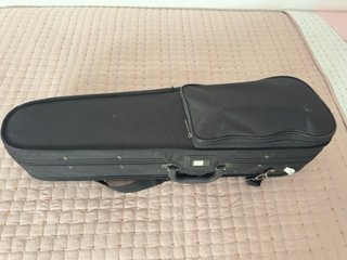 Violin 1/4 E Kreutzer Afinador y metrónomo AFM1