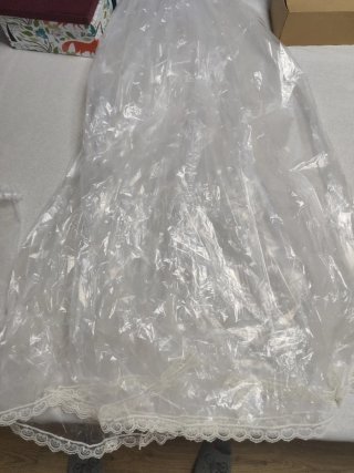 Falda plástica fallera blanca Medidas de 90cm