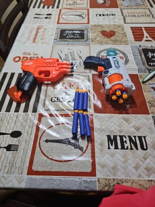 Set 2 Pistolas Dardos Nerf y X-Shot