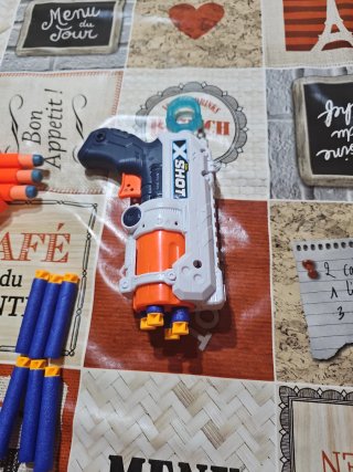 Set 2 Pistolas Dardos Nerf y X-Shot