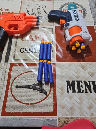 Set 2 Pistolas Dardos Nerf y X-Shot