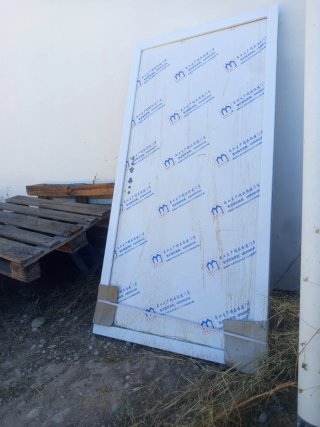 Puerta de entrada de chapa