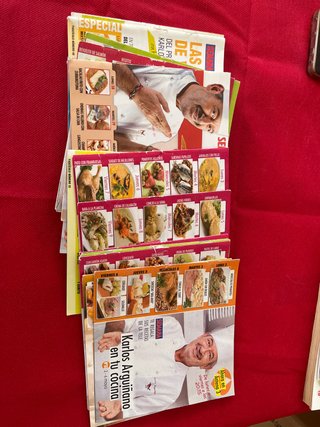 Lote de 40 revistas de cocina de Karlos Arguiñano
