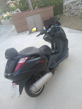 Peugeot Satelis RS 125 Negra