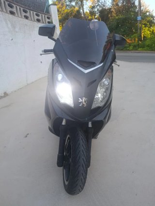 Peugeot Satelis RS 125 Negra