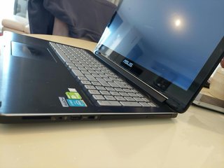 ASUS Q551L Negro