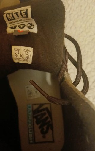Zapatillas Vans Ultrarange Serpa Beige/Marrón