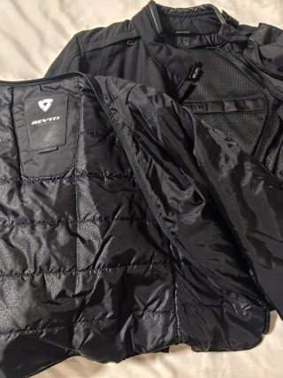 Chaqueta de moto negra