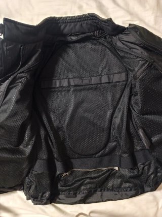 Chaqueta de moto negra