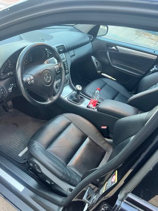 Mercedes-Benz Clase C 2005