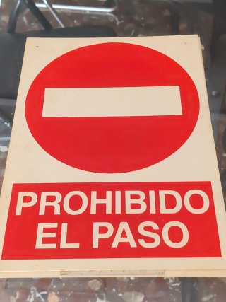 Lote 8 Carteles Señalización Varios