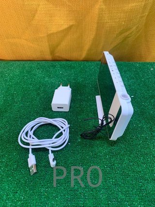 Proyección Despertador con Cargador USB