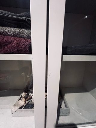 Estantería Billy Ikea con puertas de cristal