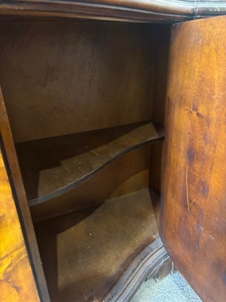 Credenza in radica con ante in vetro