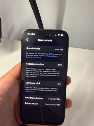 iPhone 16 Nero