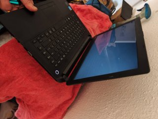 Portátil Toshiba 14"seminuevo mediano Ligero 500gb