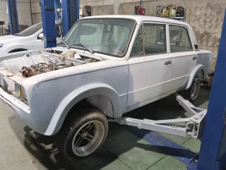 SEAT 124 1975