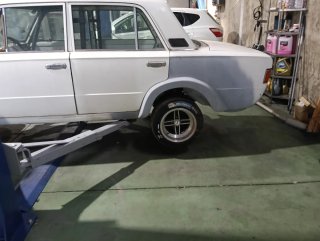 SEAT 124 1975
