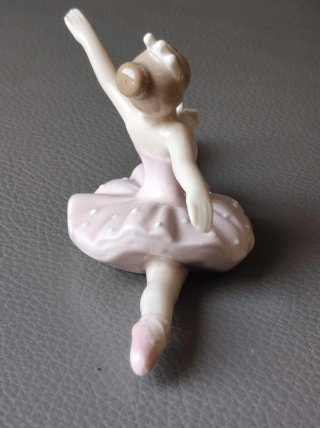Statuetta ballerina porcellana Wold Domus