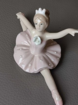 Statuetta ballerina porcellana Wold Domus