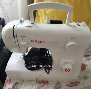 Máquina de coser Singer Tradition (falla tensor)